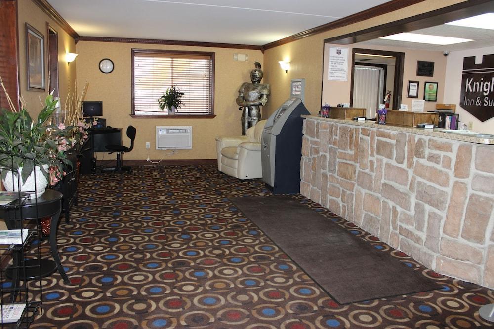 Knights Inn And Suites - Grand Forks Buitenkant foto