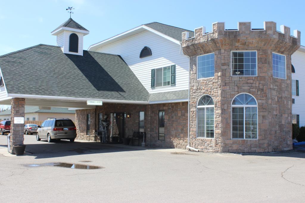 Knights Inn And Suites - Grand Forks Buitenkant foto
